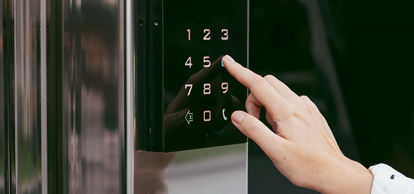 Keyless Door Entry System in Country Club, CA