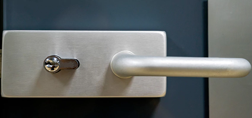 Change Patio Door Locks in Country Club, California
