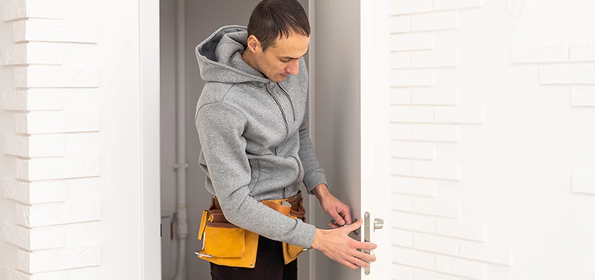 Nighttime Locksmith Near Me in Country Club, CA